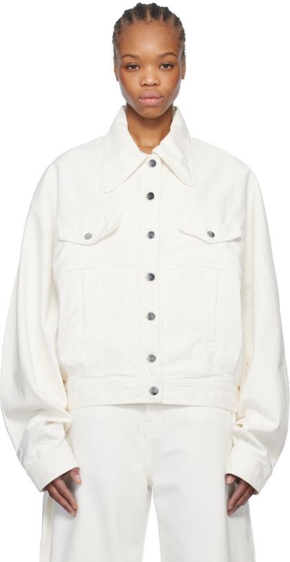 Photo: Mônot White Boyfriend Denim Jacket