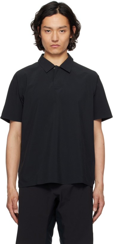 Photo: Veilance Black Dromos Tech SS Polo