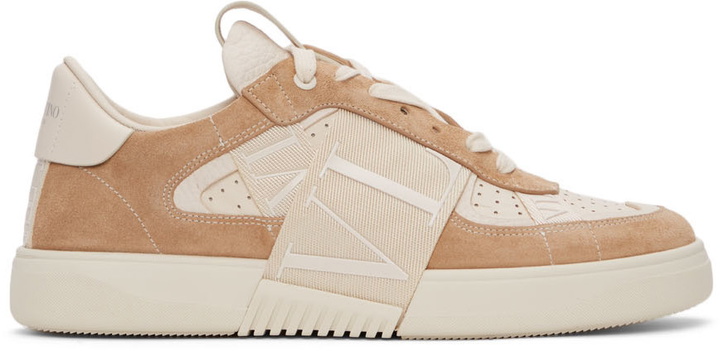 Photo: Valentino Garavani Off-White & Tan VL7N Sneakers