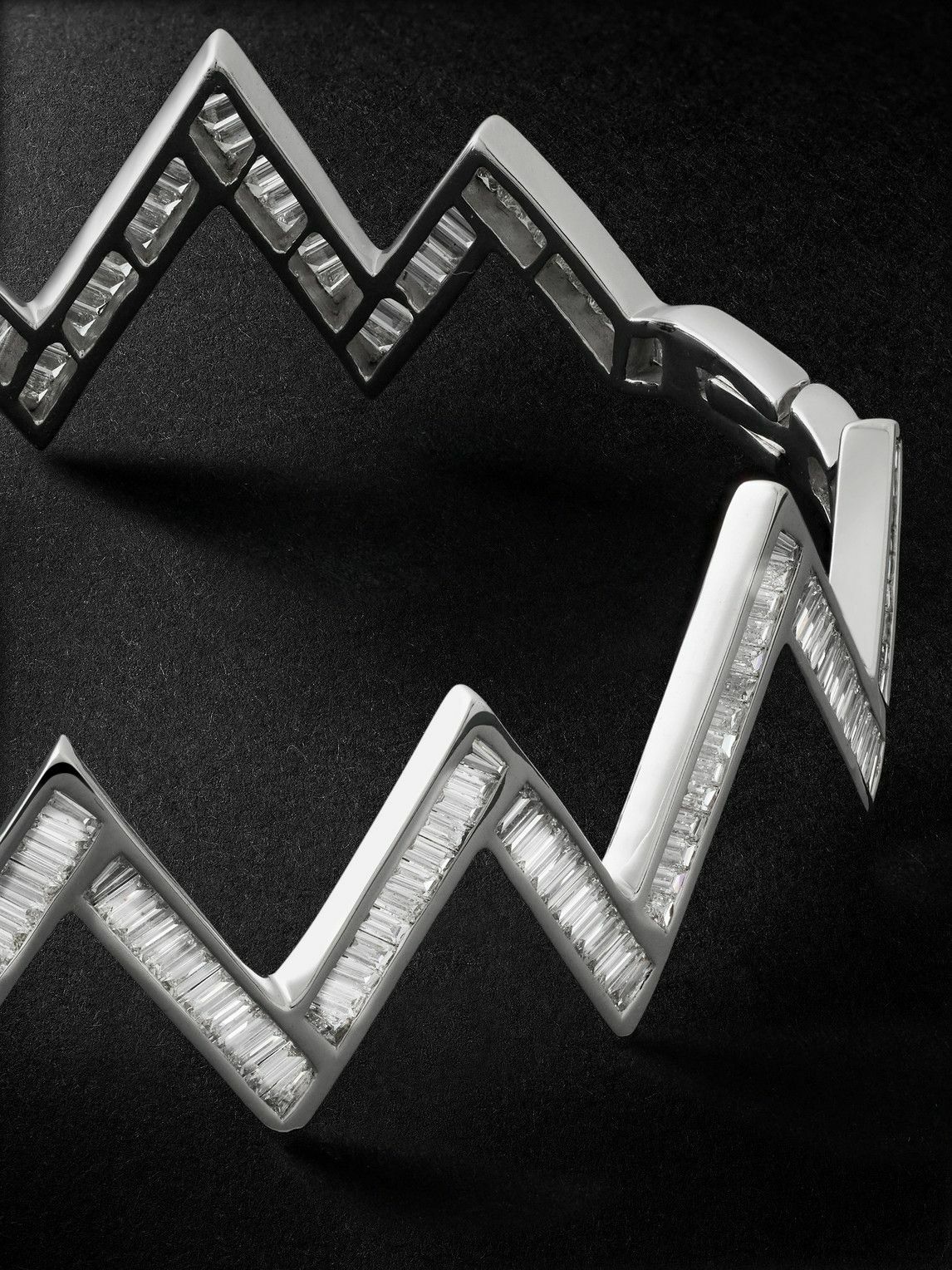 KOLOURS JEWELRY - Zig Zag White Gold Diamond Bracelet - Silver