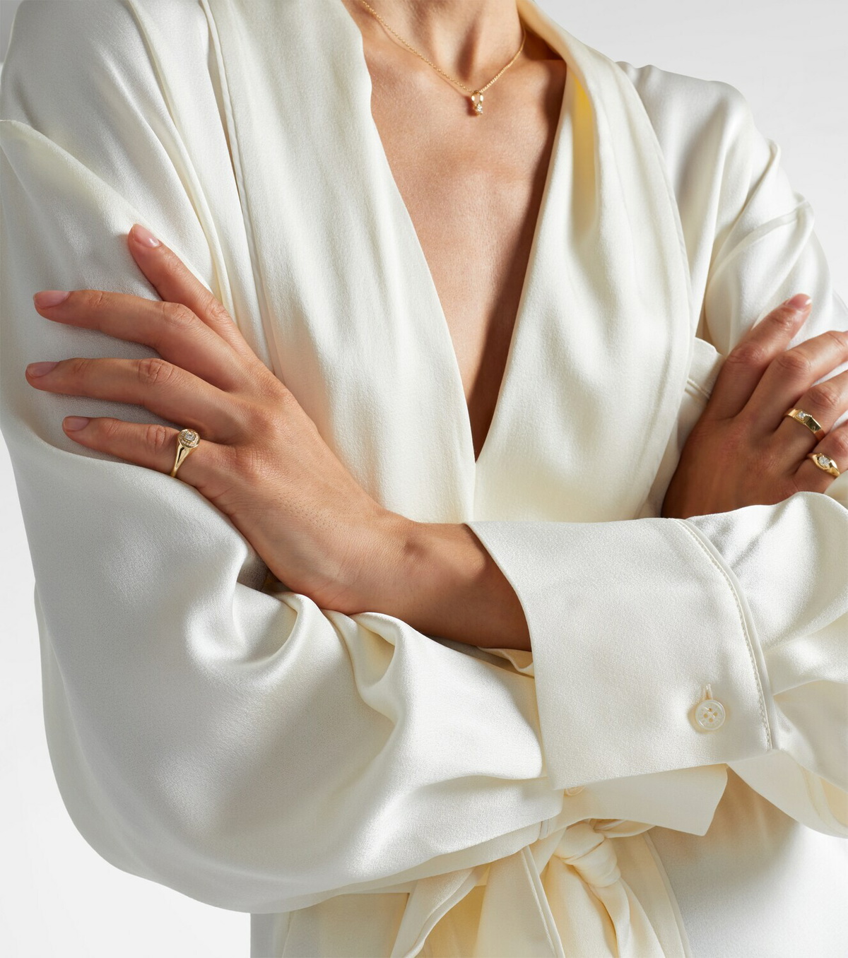 Stone and Strand Essential Splurge 14kt gold pinky ring with diamonds