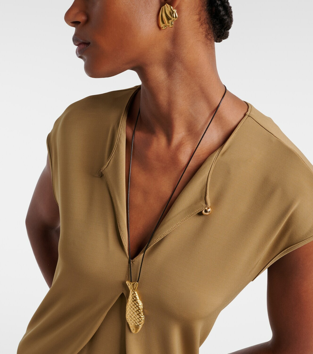 Ysso Catch Fish 24kt gold-plated pendant necklace