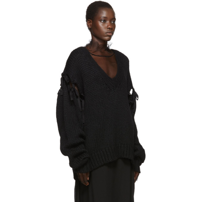 ANN DEMEULEMEESTER ブラック Vネック ニット 38 Ann Demeulemeester Black Knitted V-Neck Sweater Ann Demeulemeester