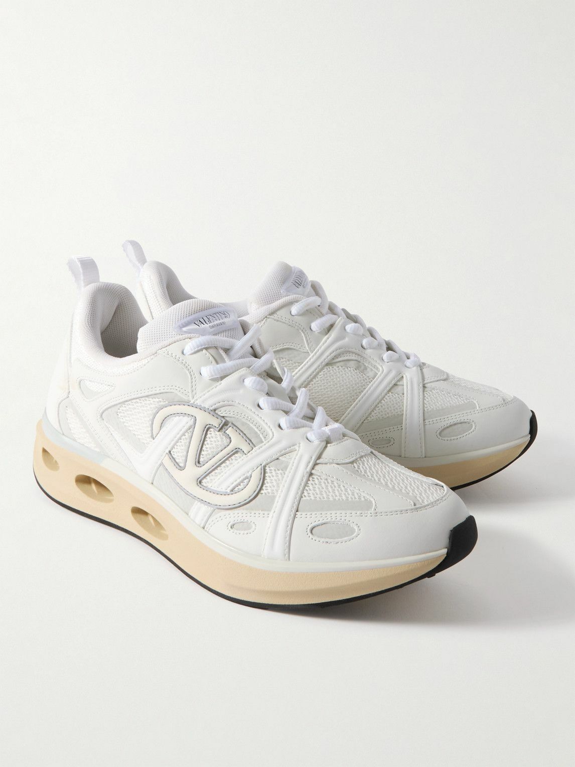 【関税込み】VALENTINO GARAVANI 'VLOGO EASYJOG' SNEAKERS Valentino Garavani Vlogo Easyjog Sneakers | italist, ALWAYS