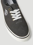 Vans - Authentic One Piece DX Sneakers in Black