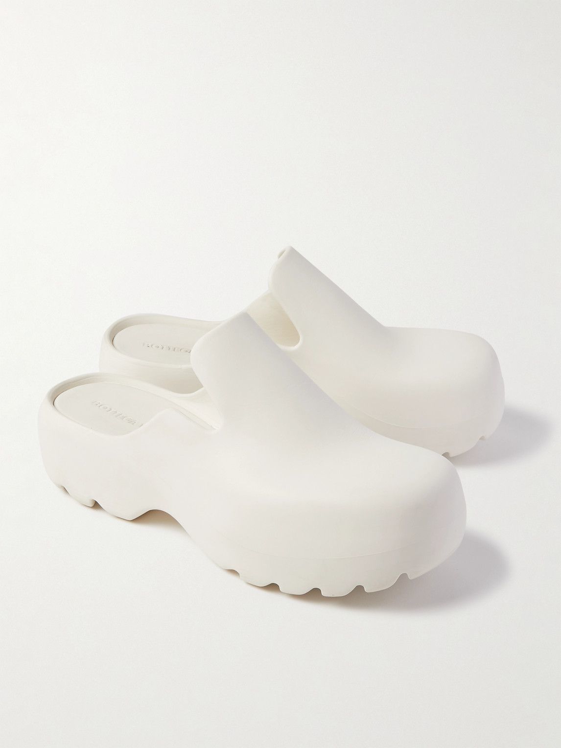 サンダル・ミュール BOTTEGA VENETA Slippers and Clogs Women Rubber Bottega Veneta Rubber Clog Mules Size 6 US | eBay