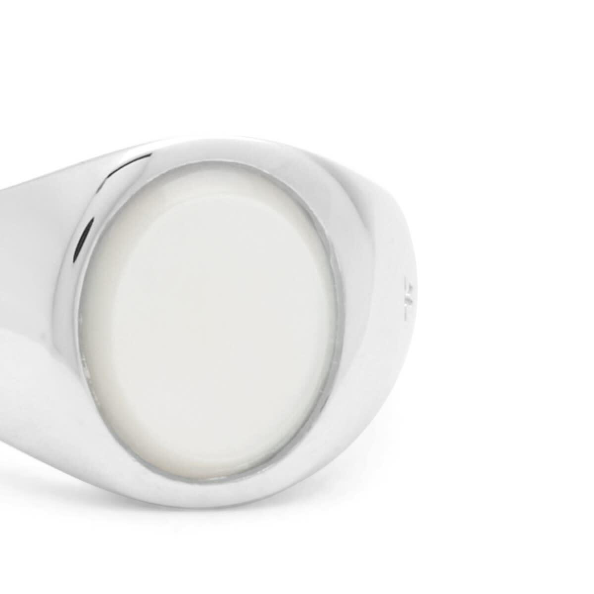 Tom Wood Kim Mother Of Pearl Ring in Silver/White