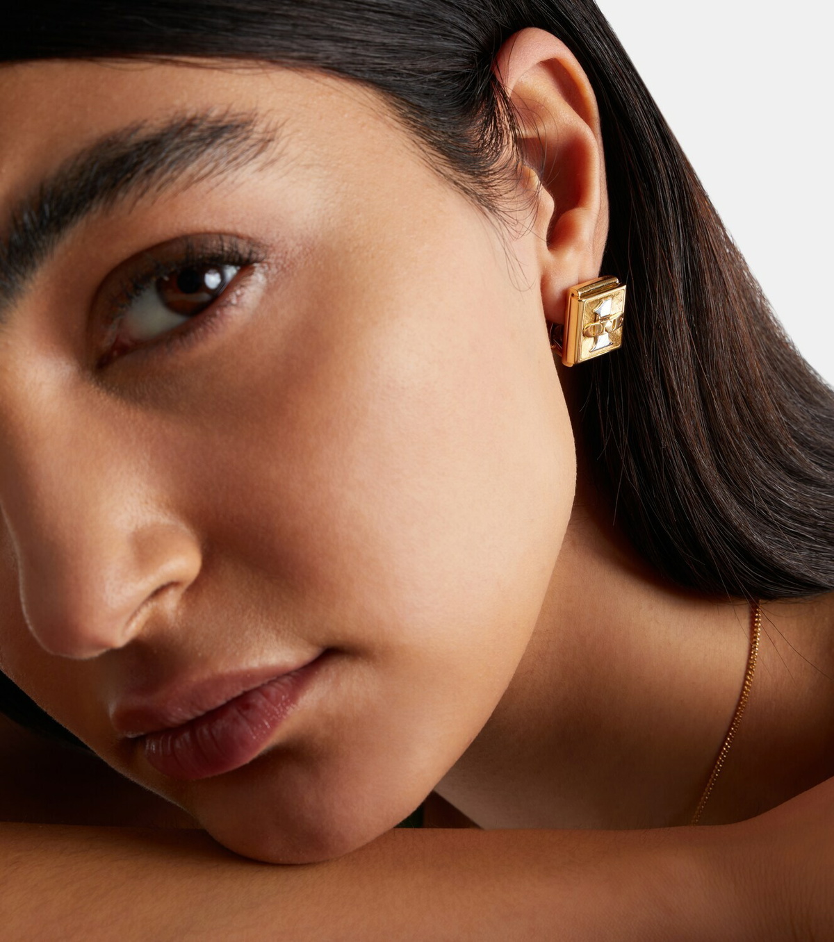 Marie Lichtenberg Buck 18kt gold single earring