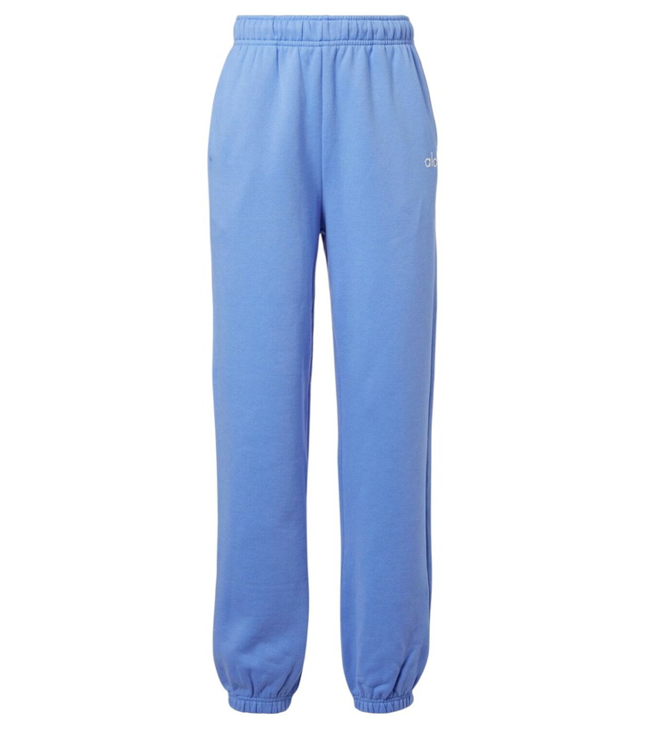 Photo: Alo Yoga Accolade French Terry sweatpants