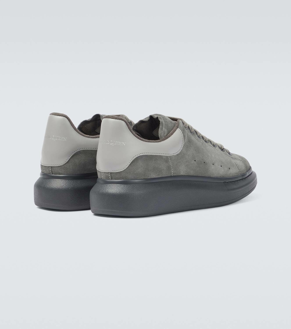 Alexander mcqueen grey suede 2024 trainers