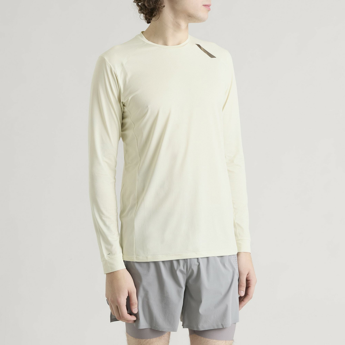 SOAR Men's Long Sleeve Tech T-Shirt in Cream