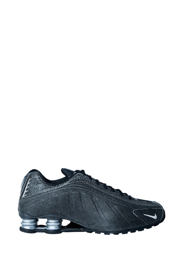 Photo: Nike Shox R4 QS Sneakers