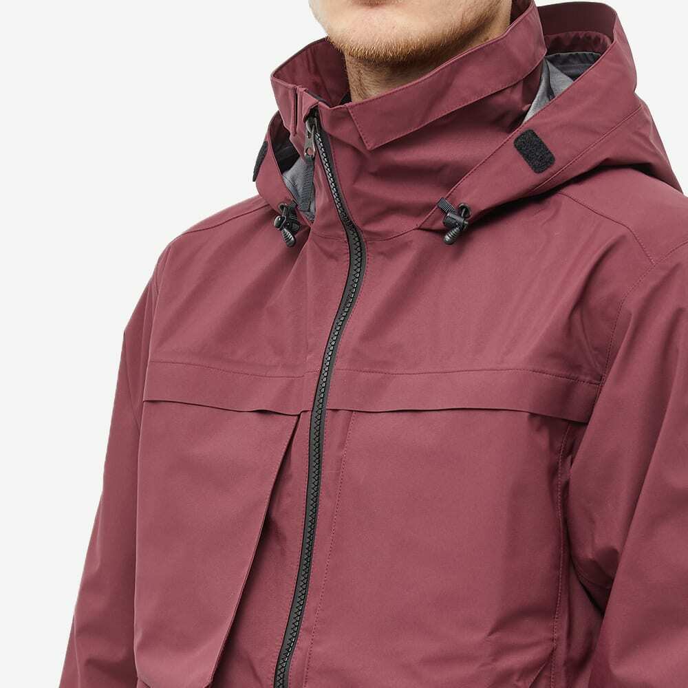 Tilak Men's Poutnik Caw Gore-Tex Jacket in Winsdor Wine Tilak