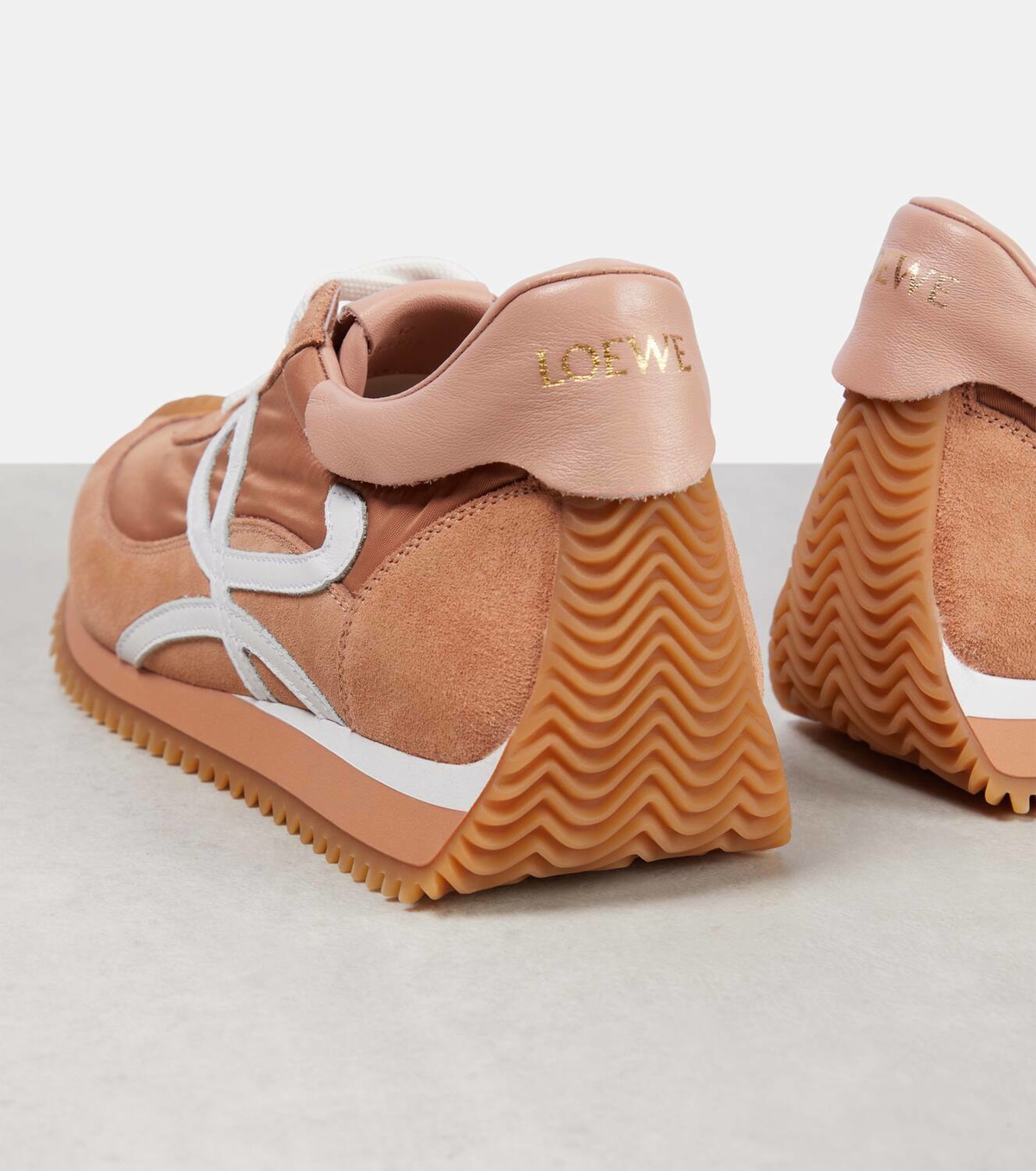 VIP【関税送料無料】希少 Loewe Flow Runner sneakers LLSR282X12_4863_1F.jpg