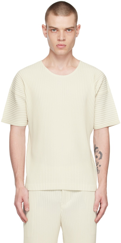 Photo: Homme Plissé Issey Miyake White Color Pleats T-Shirt