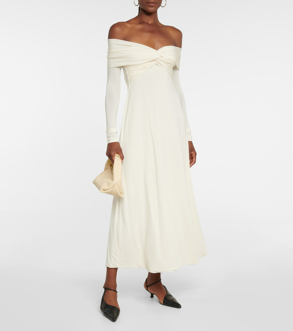 【送料&関税込】Khaite Cerna Viscose Jersey Dress KHAITE Cerna off-the-shoulder twist-front jersey midi dress