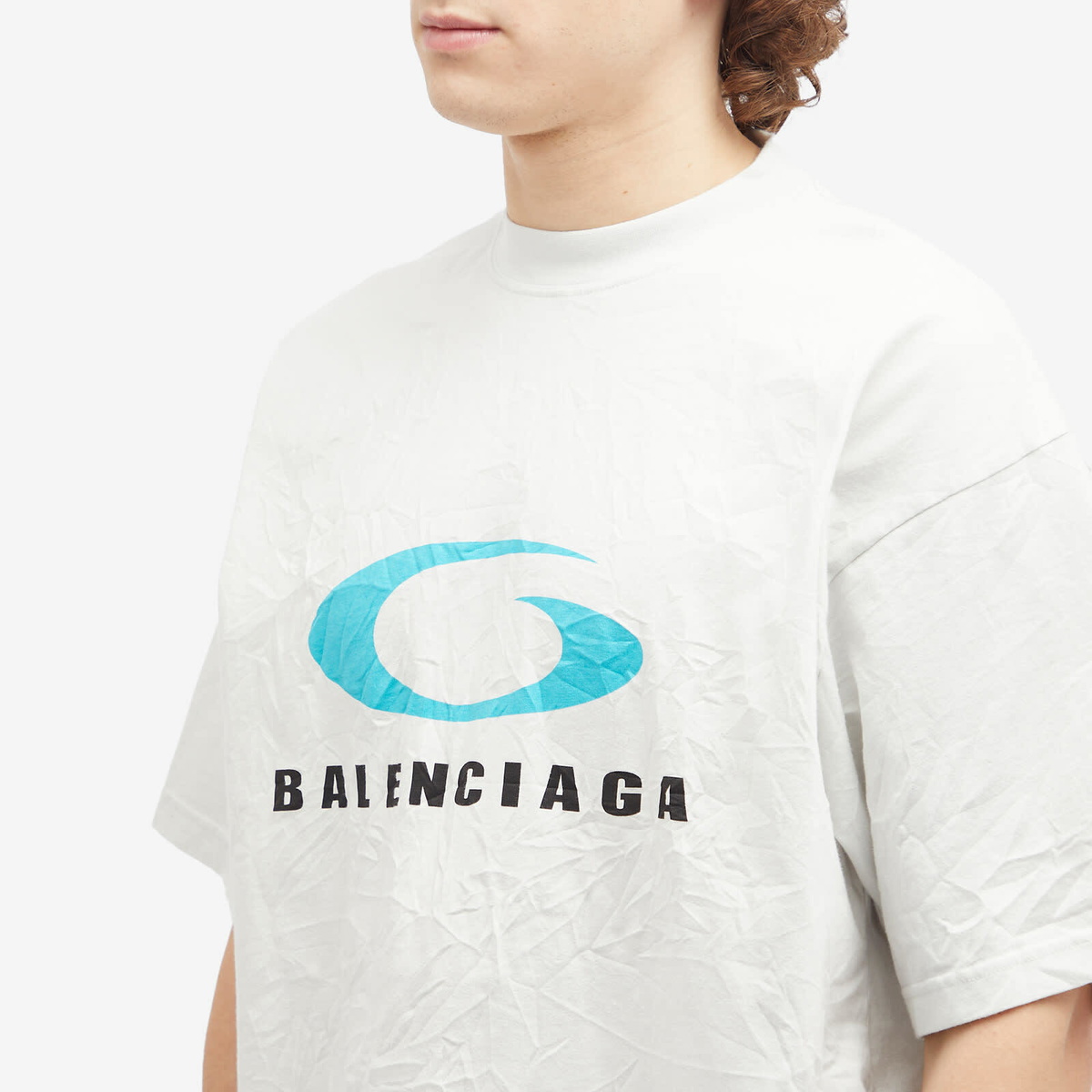 関税込【BALENCIAGA】ロゴ Tシャツ Dirty White & Blue Balenciaga Men's Logo T-Shirt in Dirty White/Blue Balenciaga