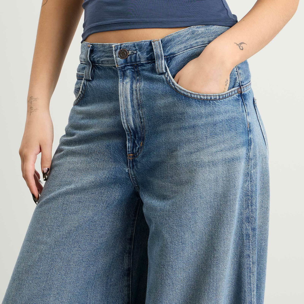 Agolde Women's Lantern Jean in Avenue