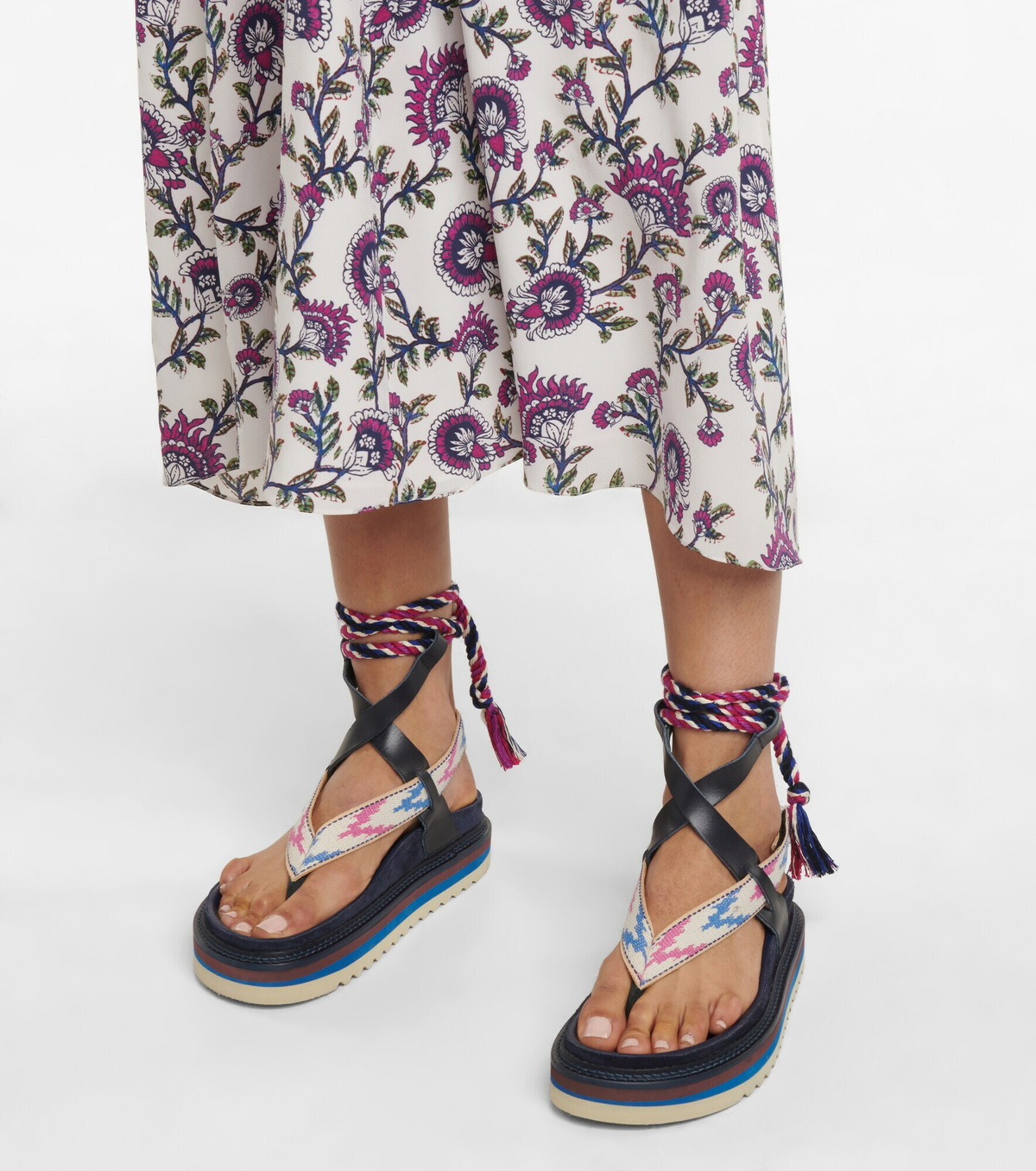 サンダル・ミュール ISABEL MARANT Army Green Suede Thong Sandals Women's Sandals, Clogs & Mules | ISABEL MARANT Official