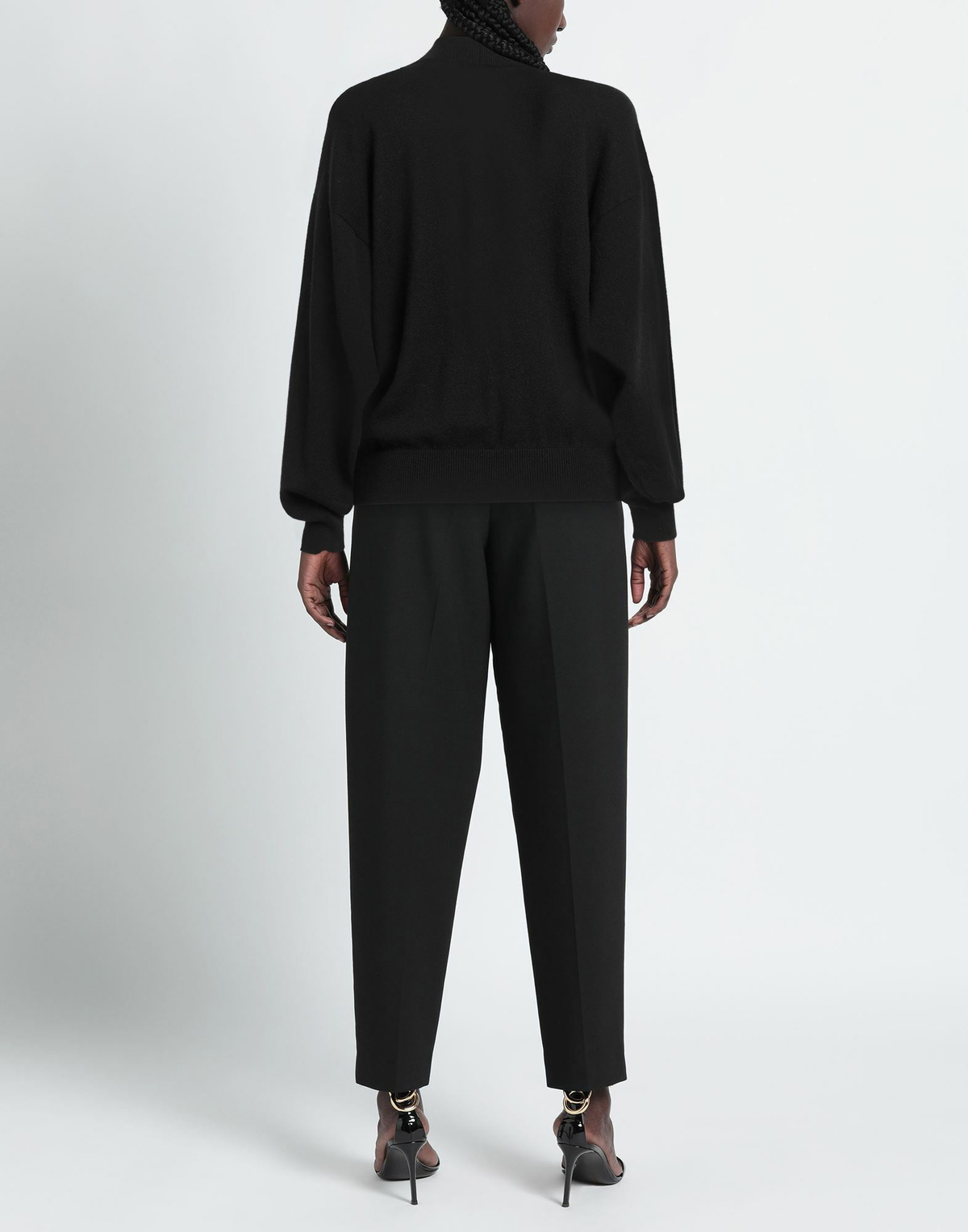 Fforme Womens Sweater in Black