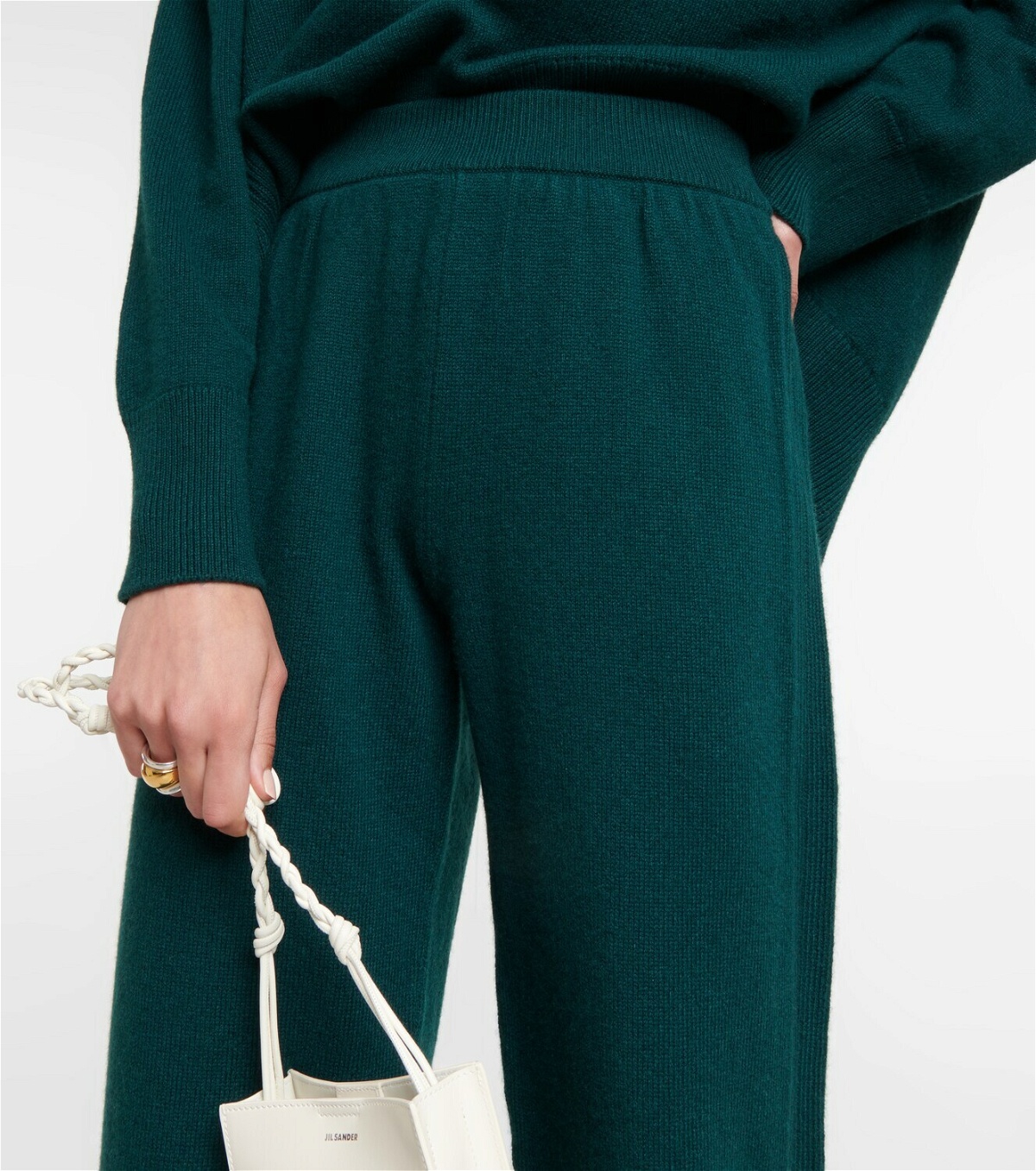 Barrie High-rise cashmere knit sweatpants