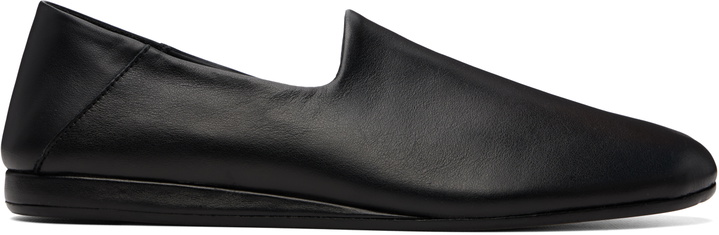 Photo: JACQUEMUS Black 'The Slippers' Loafers