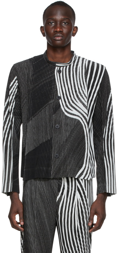 Photo: Homme Plissé Issey Miyake Black Body Movement Jacket