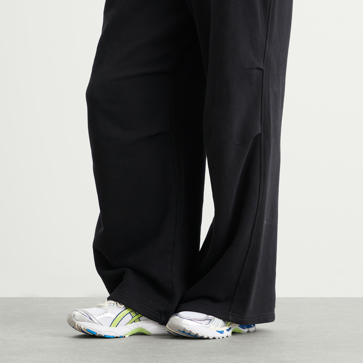 Asics GEL-Kayano 14 Sneaker in White/Lime Green