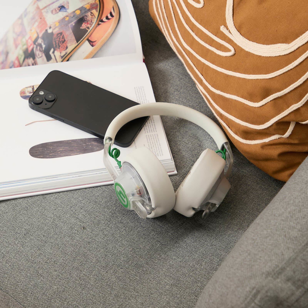 AIAIAI TMA-2 Move Hidden Edition Wireless Headphones in Clear AIAIAI