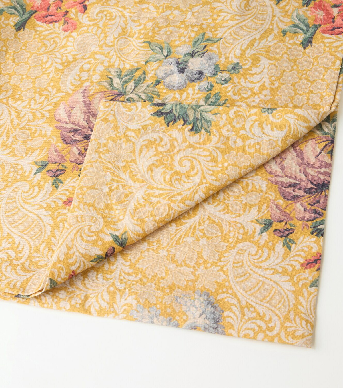 Cabana Peonia floral linen tablecloth