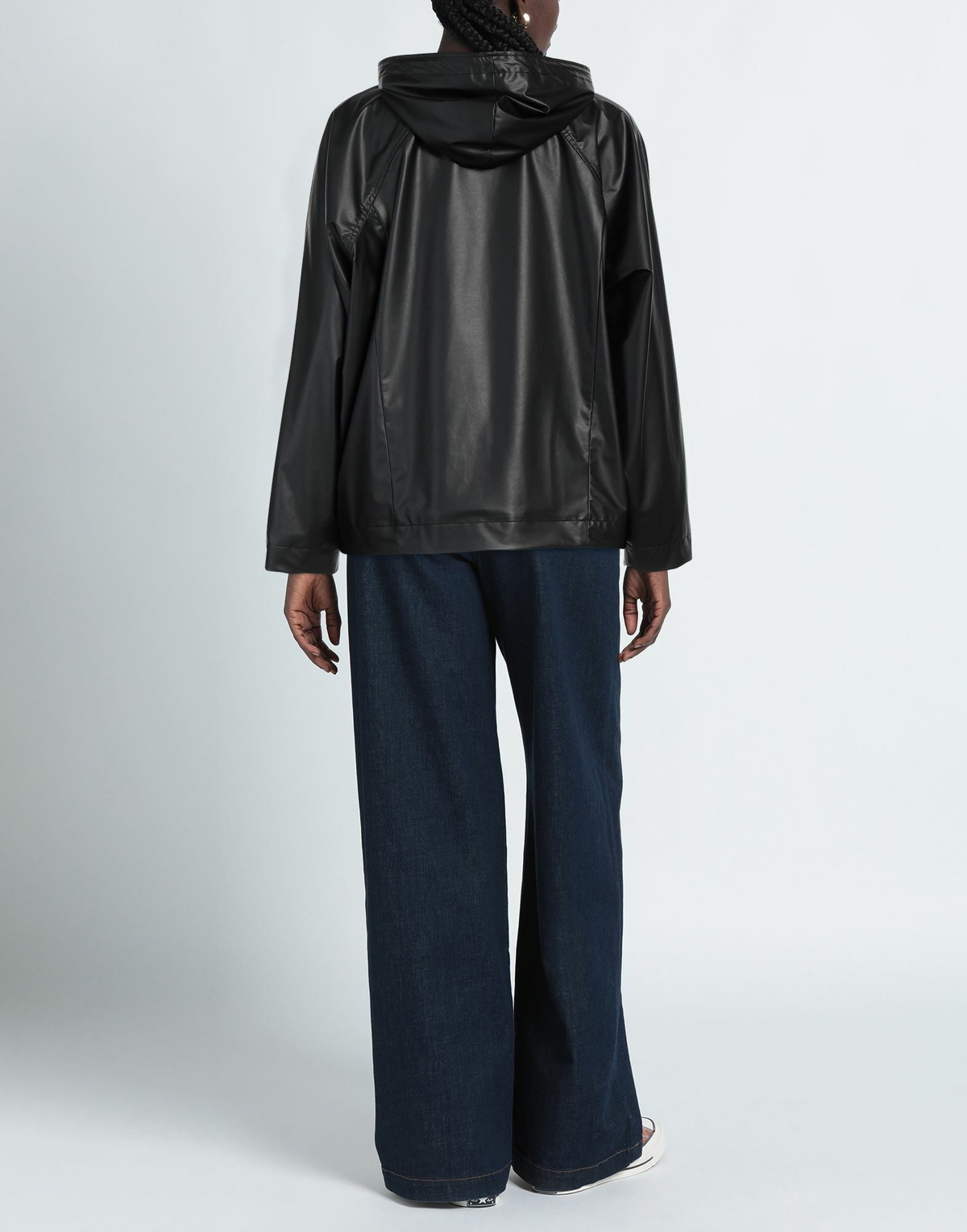 Low Classic Womens Jacket in Black
