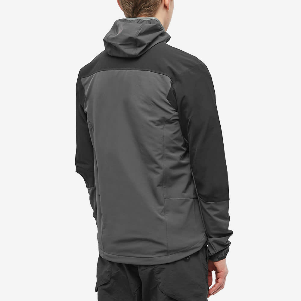 Tilak Men's Trango Hooded Jacket in Carbon/Black Tilak