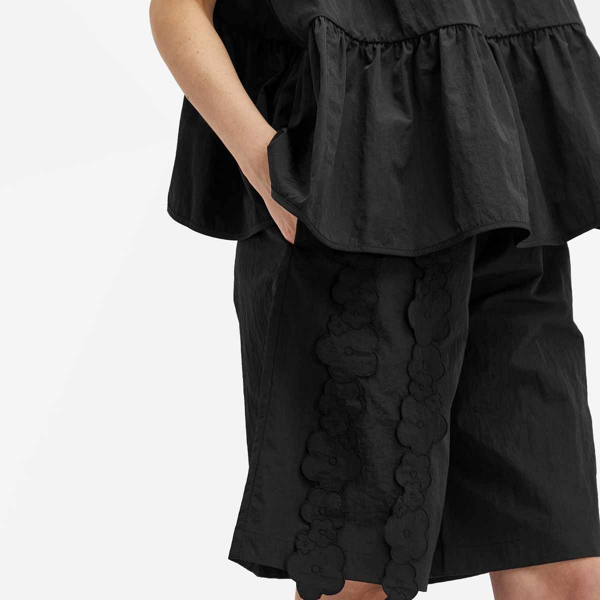 Cecilie Bahnsen Women's Angel Shorts in Black