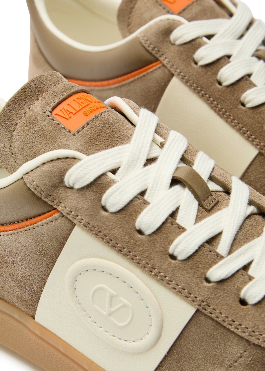 Valentino Garavani Upvillage Panelled Suede Sneakers Beige