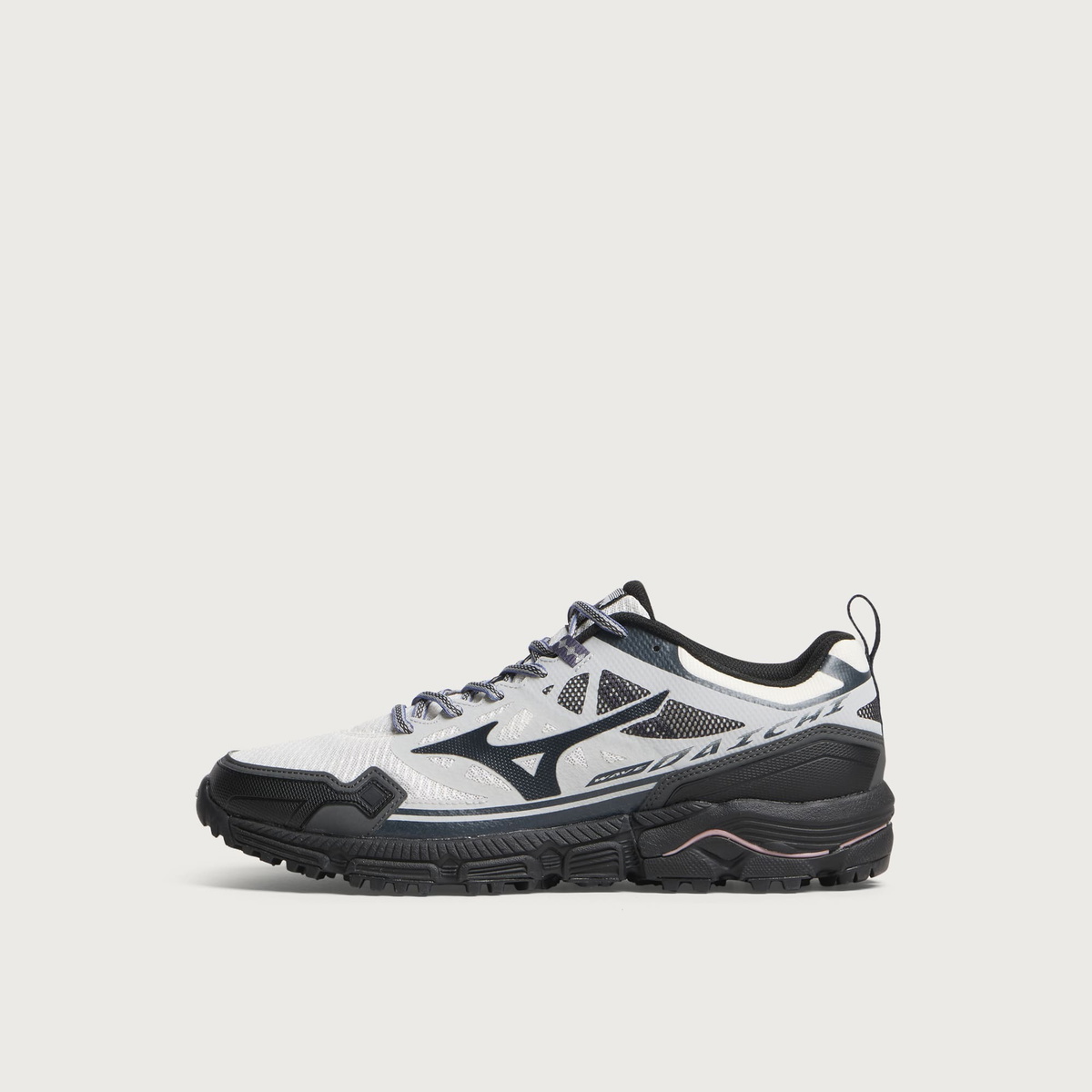 Mizuno Men's Wave Daichi LS Sneaker in Snow White/Carbon/Black