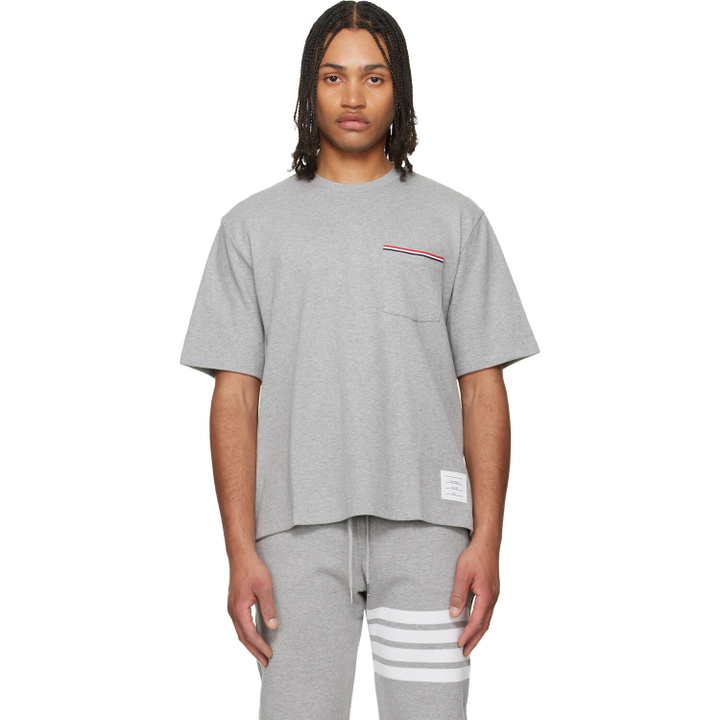 Photo: Thom Browne Gray Milano Cotton Oversized Pocket T-shirt