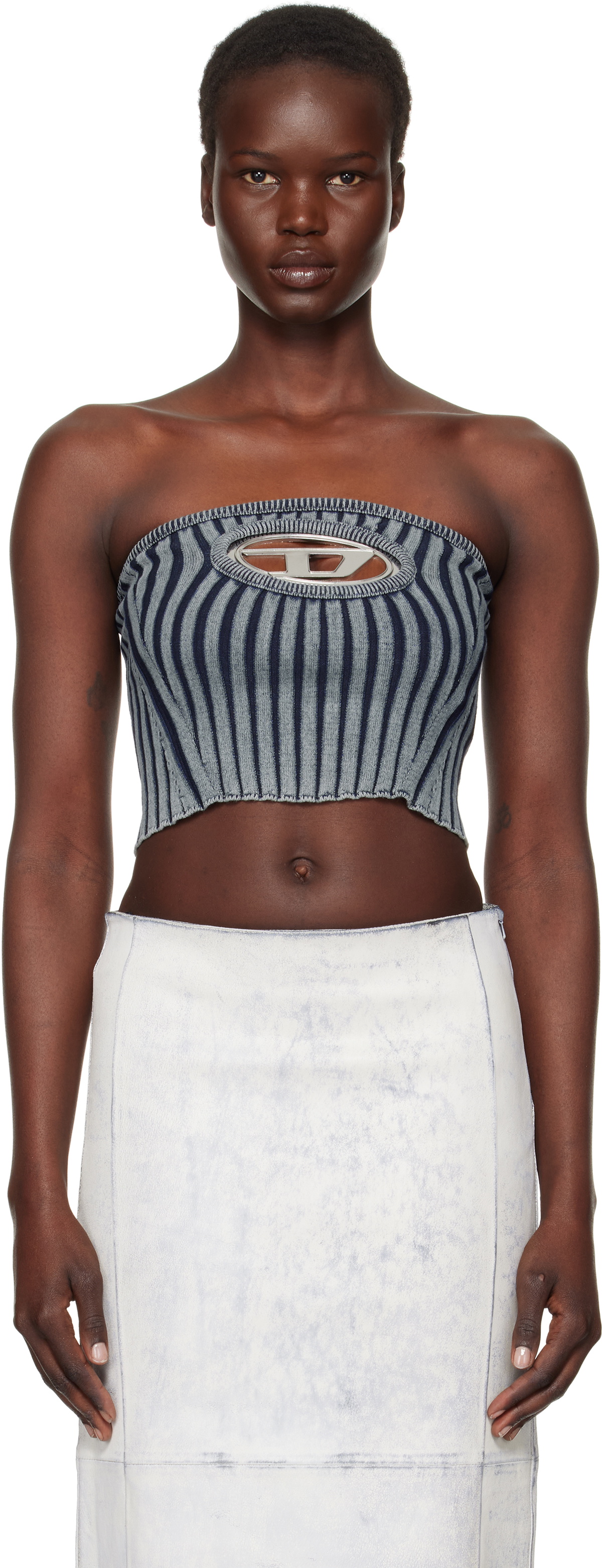 DIESEL レディース トップス M-CLARKSVILLE ¥51,700 M-CLARKSVILLE Woman: Bandeau Top, cut out, D logo plaque