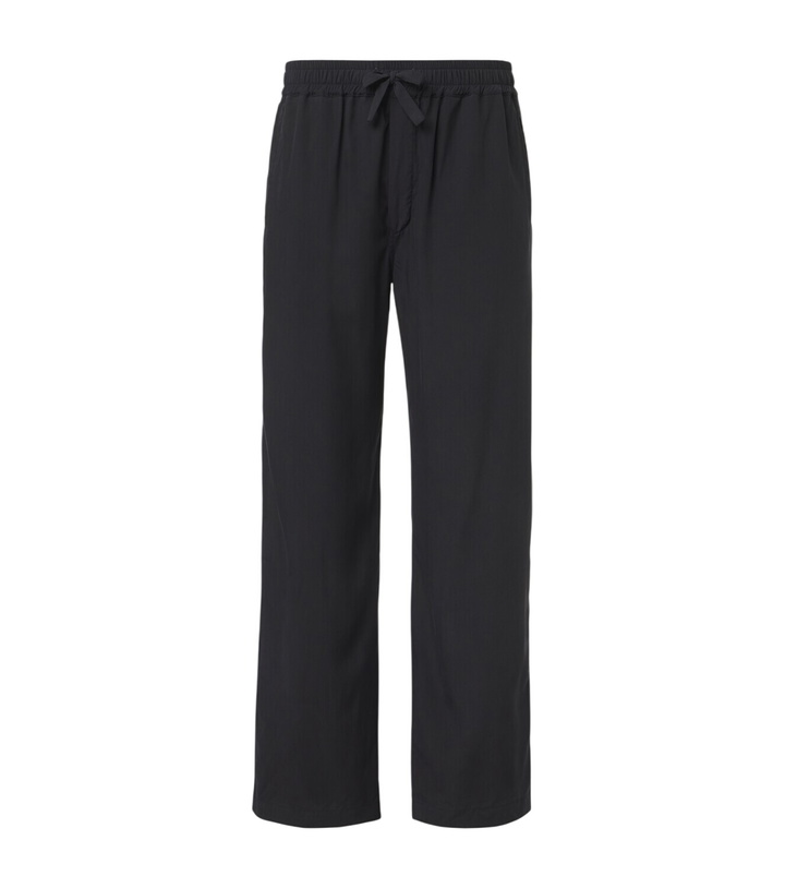 Photo: Saman Amel Alio silk straight pants