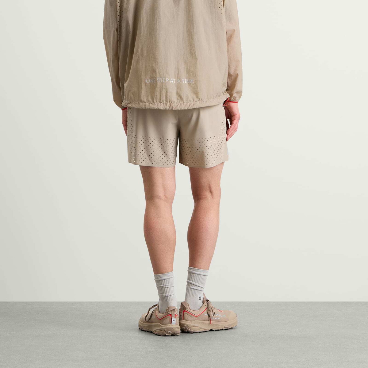 and wander Men's x Altra Ventilation Shorts in Beige