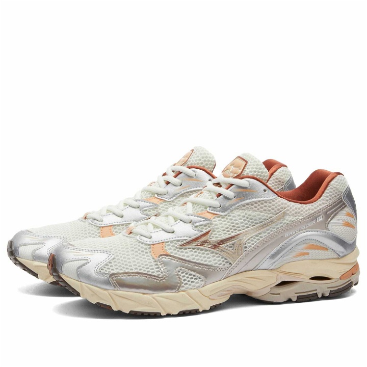 Photo: Mizuno WAVE RIDER 10 OG Sneakers in Shifting Sand/Shifting Sand/Snow White