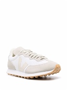 VEJA - Sneakers In White Leather
