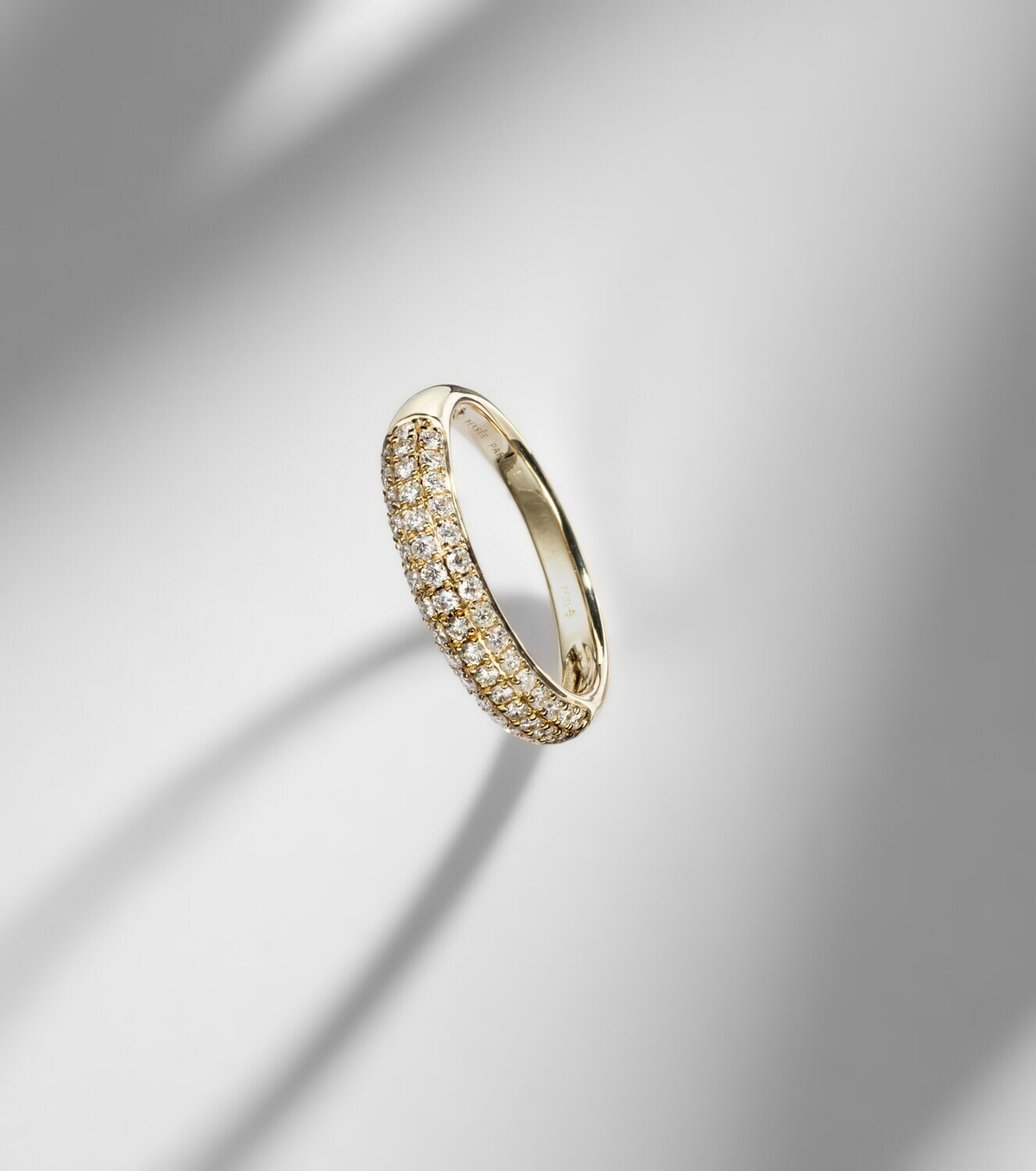 Persée 18kt gold ring with diamonds
