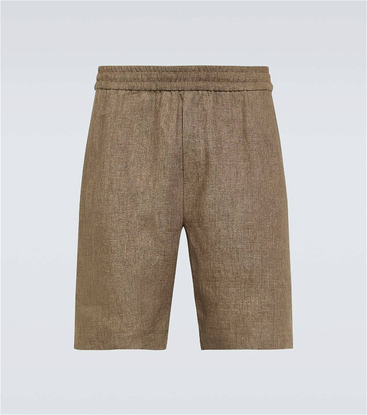 Photo: Sunspel Linen shorts