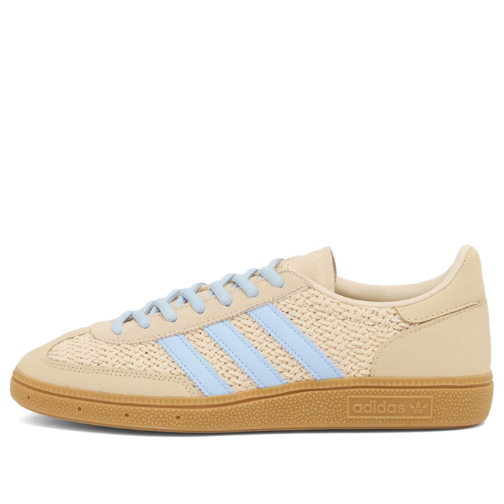 Photo: Adidas Handball Spezial Sneaker in Sand Strata/Preloved Brown/Clear Sky