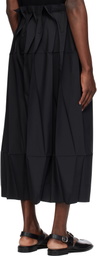 132 5. ISSEY MIYAKE Black Solid Trousers
