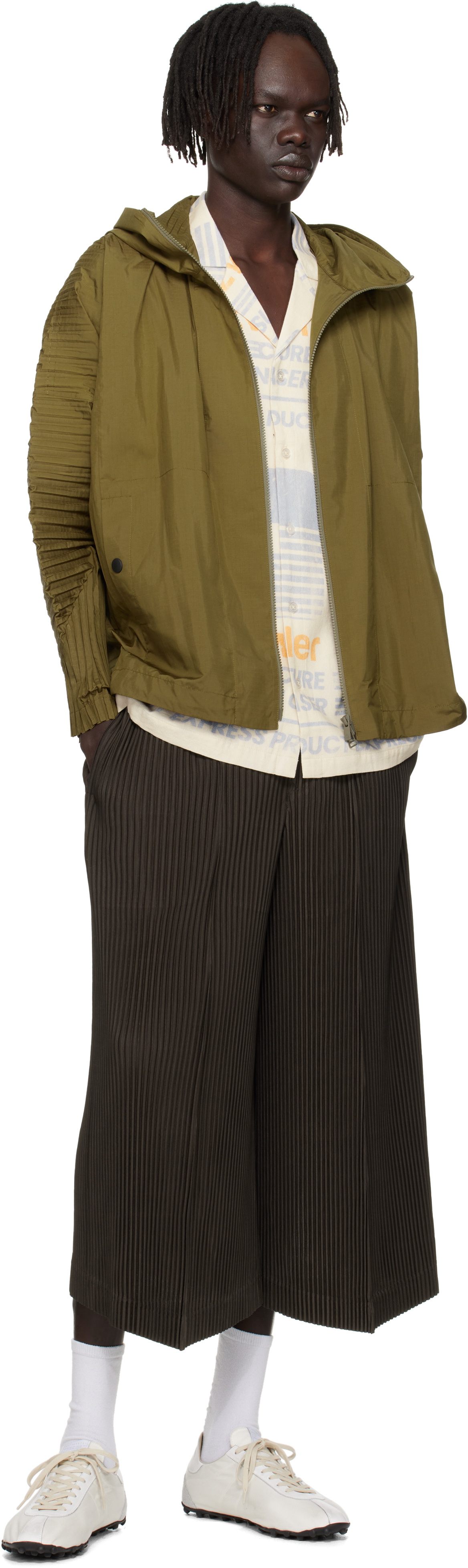 HOMME PLISSE ISSEY MIYAKE カーキ ジャケット　3 HOMME PLISSÉ ISSEY MIYAKE Khaki Cascade Jacket Homme Plisse
