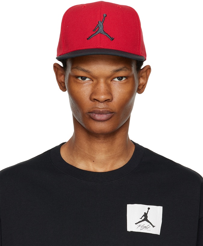 Photo: Nike Jordan Red Pro Jumpman Cap
