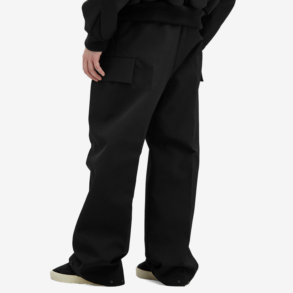 Fear of God Men's 8th Cargo Pant in Black Fear Of God Fear of God Men's 8th Cargo Pant in Black Fear Of God