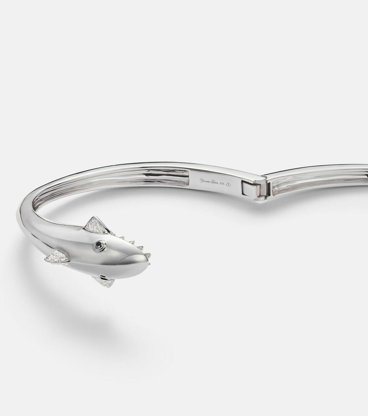 Yvonne Léon Requin 9kt white gold bangle with diamonds
