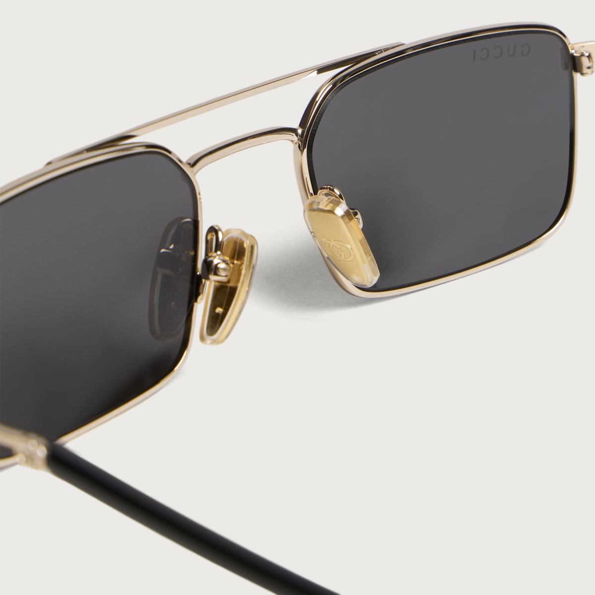 Gucci GG2258S Interlocking G Sunglasses in Gold/Black/Grey